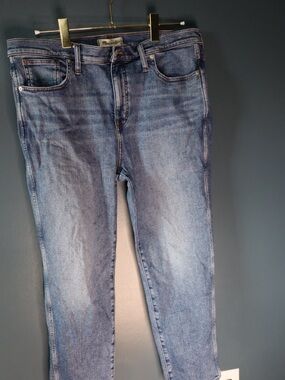 Madewell Women's Stovepipe Jeans in Light Blue Wash